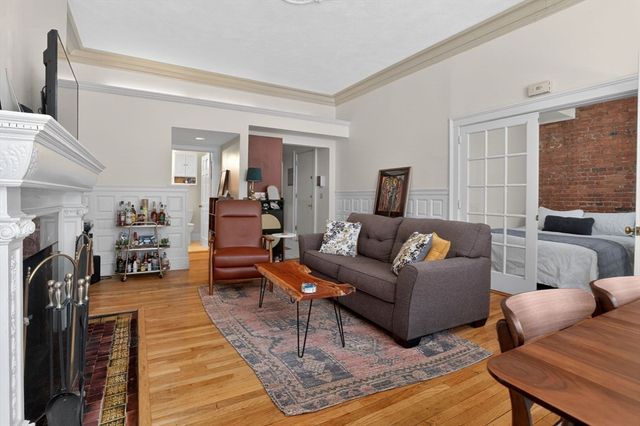 473 Beacon Street 3, Boston, MA 02116