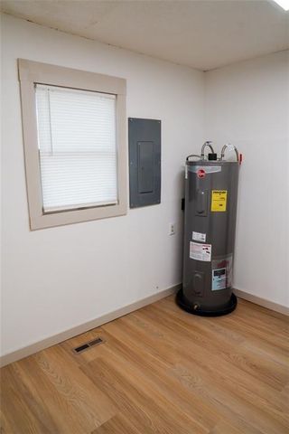 1222 Richard Avenue, Parsons, KS 67357