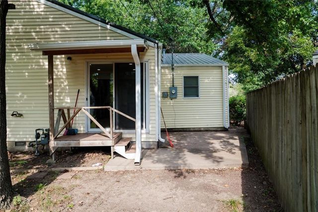 1222 Richard Avenue, Parsons, KS 67357