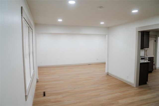 1222 Richard Avenue, Parsons, KS 67357