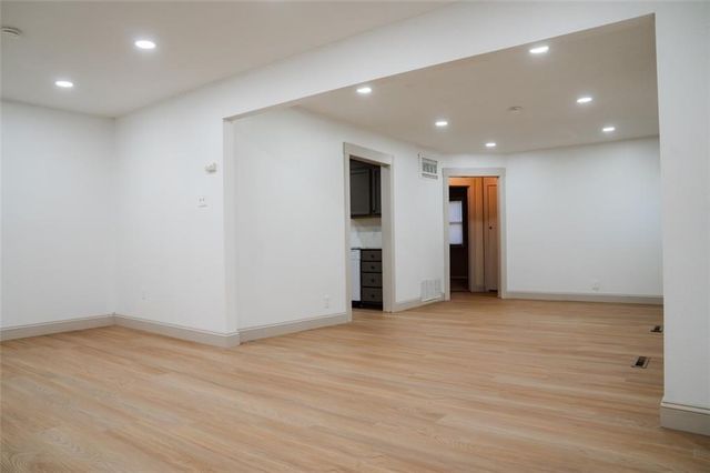 1222 Richard Avenue, Parsons, KS 67357