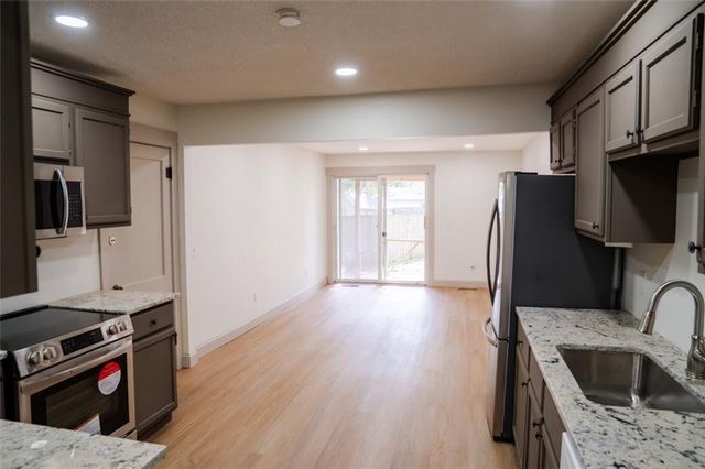 1222 Richard Avenue, Parsons, KS 67357