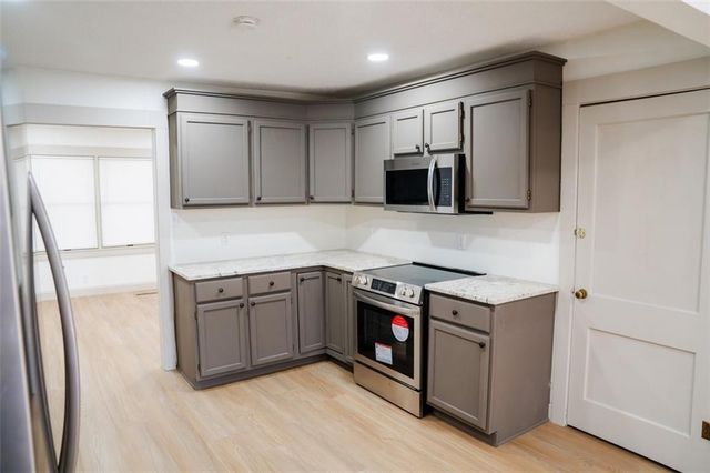 1222 Richard Avenue, Parsons, KS 67357