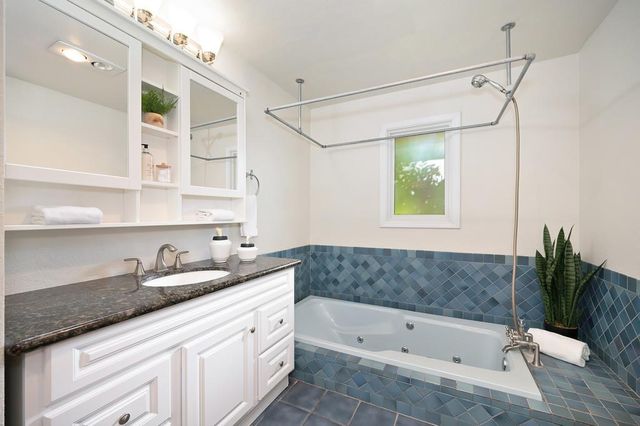 3409 Chenu Ave, Sacramento, CA 95821