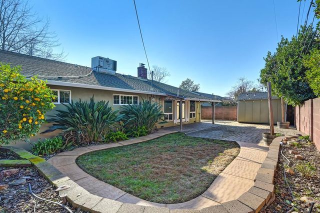 3409 Chenu Ave, Sacramento, CA 95821