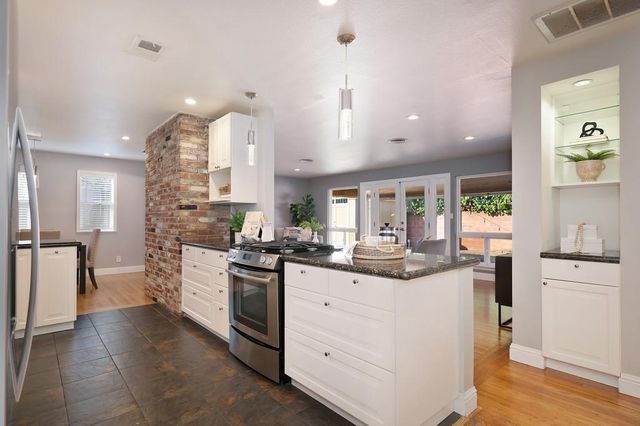 3409 Chenu Ave, Sacramento, CA 95821