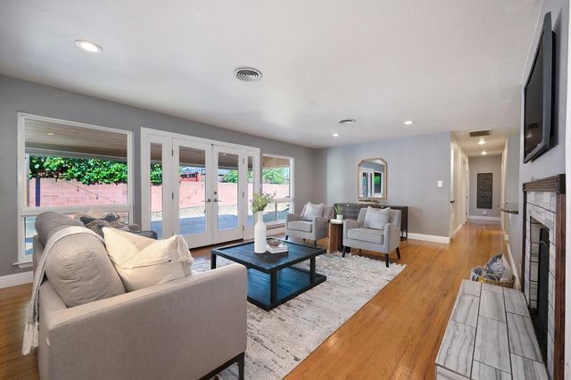 3409 Chenu Ave, Sacramento, CA 95821