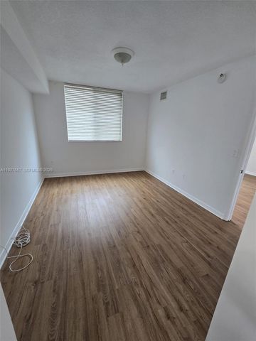 4242 NW 2nd St 1614, Miami, FL 33126