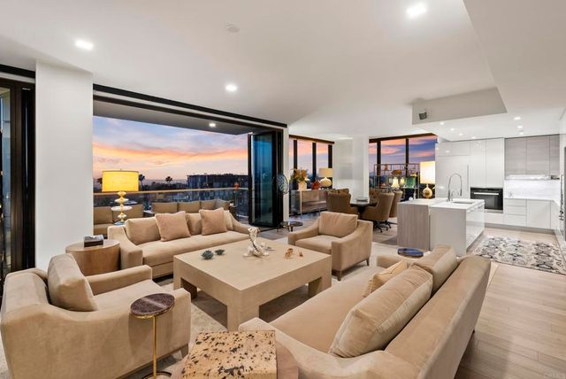 2604 5th Ave 804, San Diego, CA 92103
