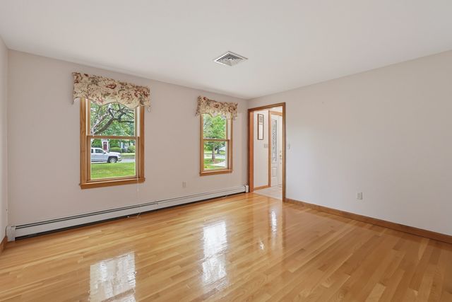 19 Smith Road, Mansfield, MA 02048