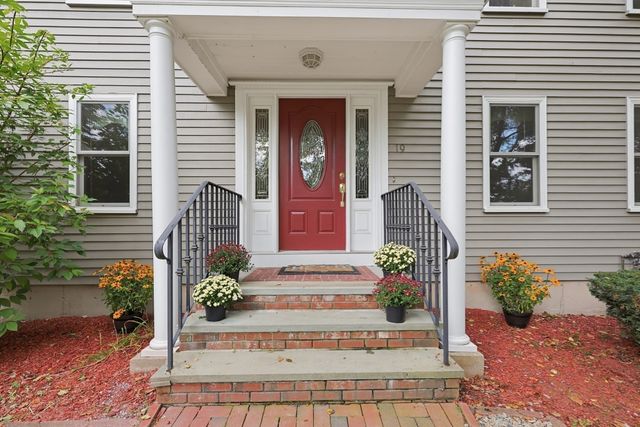 19 Smith Road, Mansfield, MA 02048