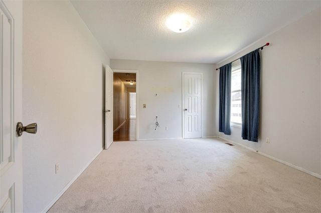 1417 Glenbrook Drive, Oklahoma City, OK 73118