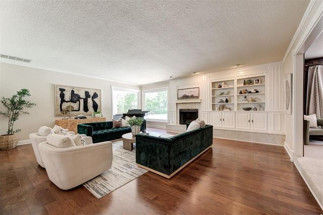 1417 Glenbrook Drive, Oklahoma City, OK 73118