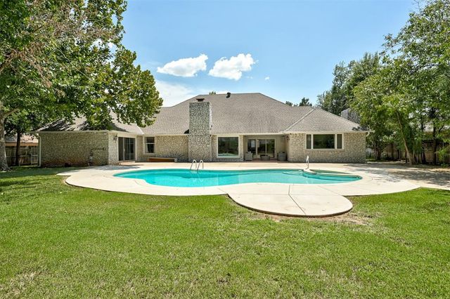 1417 Glenbrook Drive, Oklahoma City, OK 73118