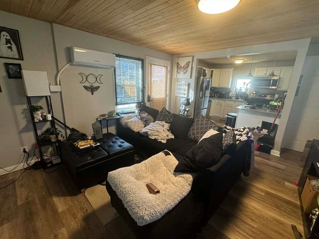 511 Bank St, Fall River, MA 02720