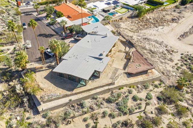1133 W Dolores Court, Palm Springs, CA 92262