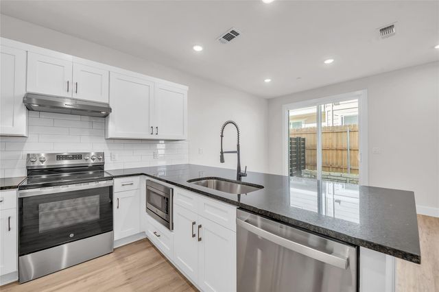 9312 Curious Squirrel ST, Austin, TX 78744