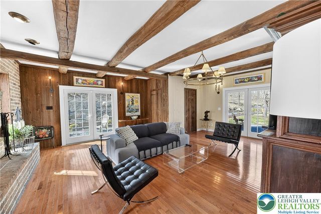 4238 Best Station Road, Washington Twp, PA 18080