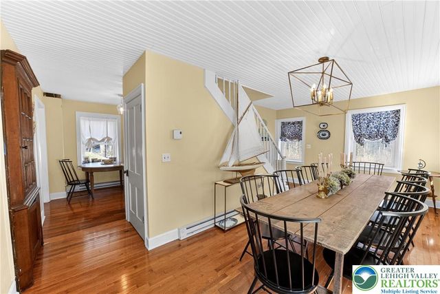 4238 Best Station Road, Washington Twp, PA 18080