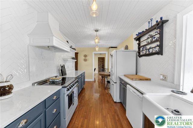 4238 Best Station Road, Washington Twp, PA 18080