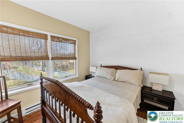 4238 Best Station Road, Washington Twp, PA 18080