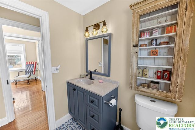 4238 Best Station Road, Washington Twp, PA 18080