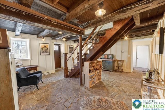 4238 Best Station Road, Washington Twp, PA 18080