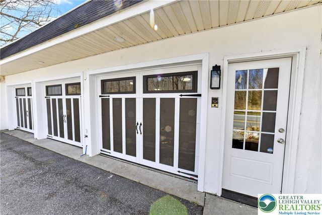 4238 Best Station Road, Washington Twp, PA 18080