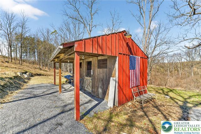 4238 Best Station Road, Washington Twp, PA 18080