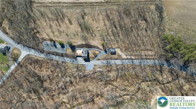 4238 Best Station Road, Washington Twp, PA 18080