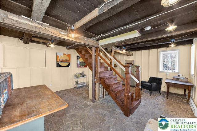 4238 Best Station Road, Washington Twp, PA 18080