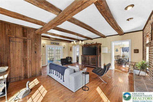 4238 Best Station Road, Washington Twp, PA 18080