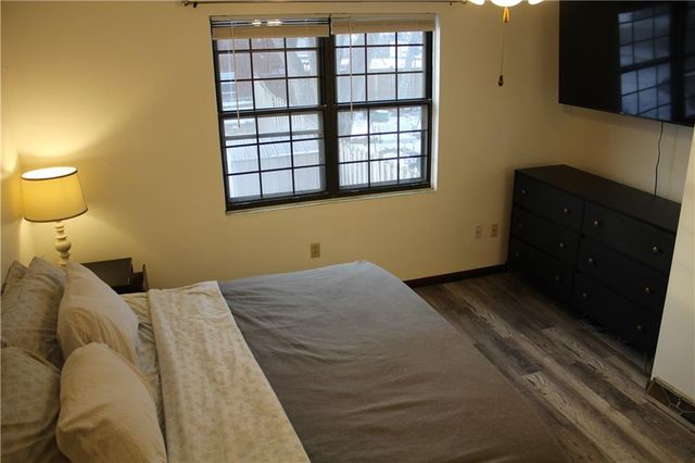 521 S Cardinal Drive, Olathe, KS 66062