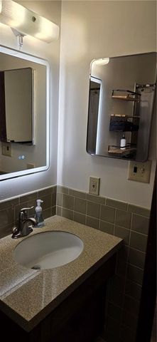 521 S Cardinal Drive, Olathe, KS 66062