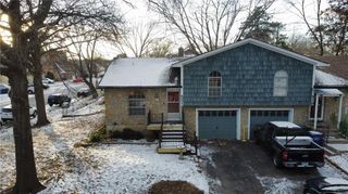 521 S Cardinal Drive, Olathe, KS 66062