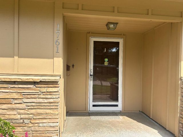 1761 E 60th Street, Tulsa, OK 74105