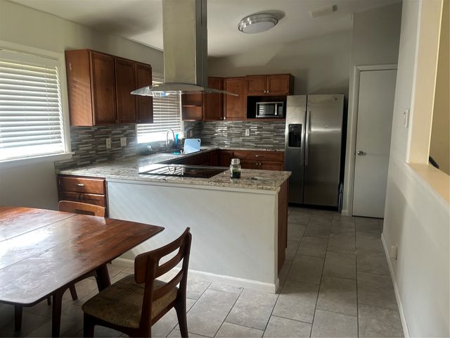 1761 E 60th Street, Tulsa, OK 74105