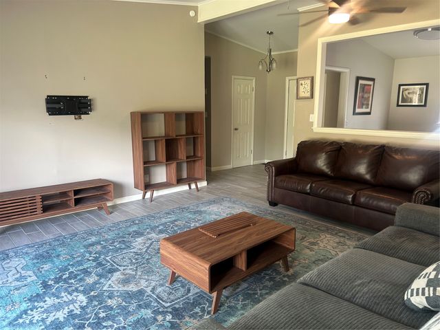 1761 E 60th Street, Tulsa, OK 74105