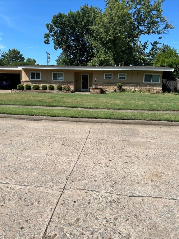 1761 E 60th Street, Tulsa, OK 74105
