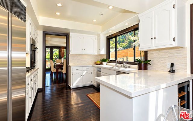 13129 N Sherry Lane, Los Angeles, CA 90049