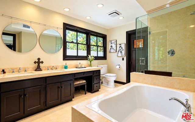 13129 N Sherry Lane, Los Angeles, CA 90049
