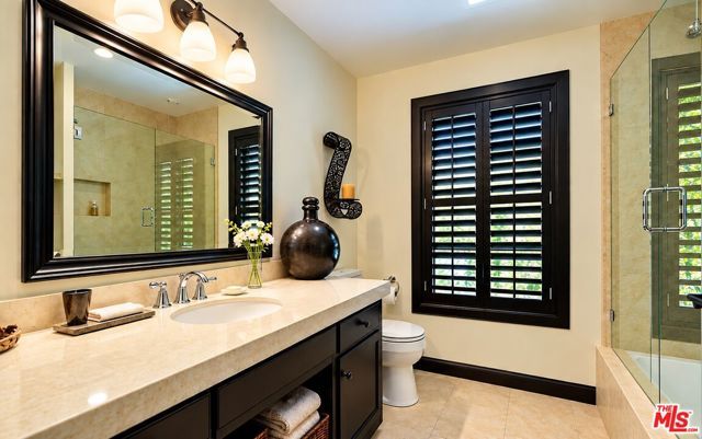 13129 N Sherry Lane, Los Angeles, CA 90049
