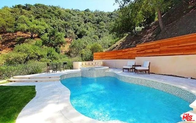 13129 N Sherry Lane, Los Angeles, CA 90049