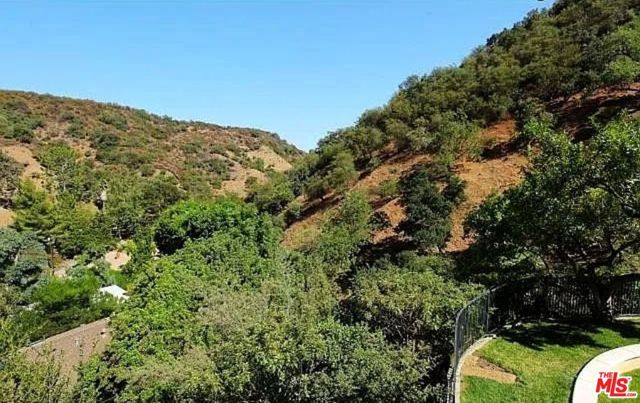 13129 N Sherry Lane, Los Angeles, CA 90049