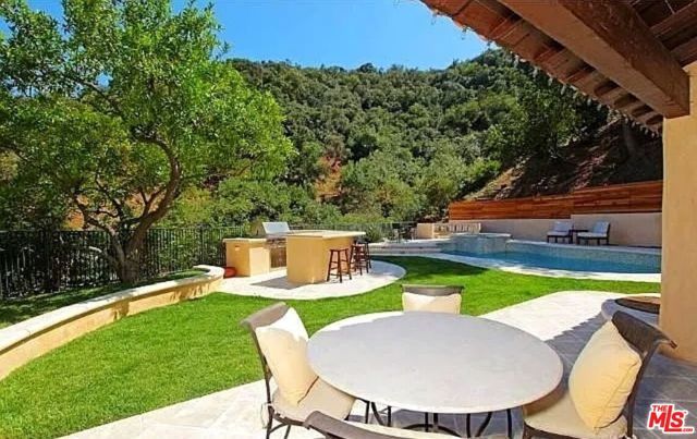 13129 N Sherry Lane, Los Angeles, CA 90049