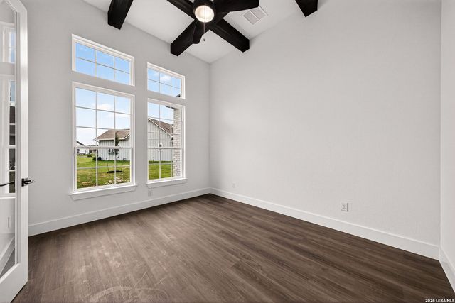 302 Venado Oaks, Castroville, TX 78009