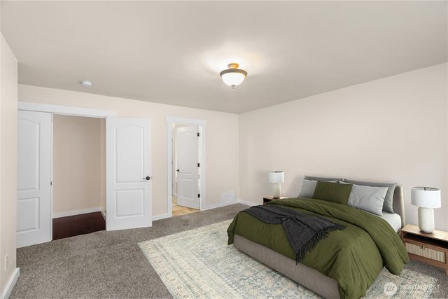 42 Holbrook Lane, Aberdeen, WA 98520