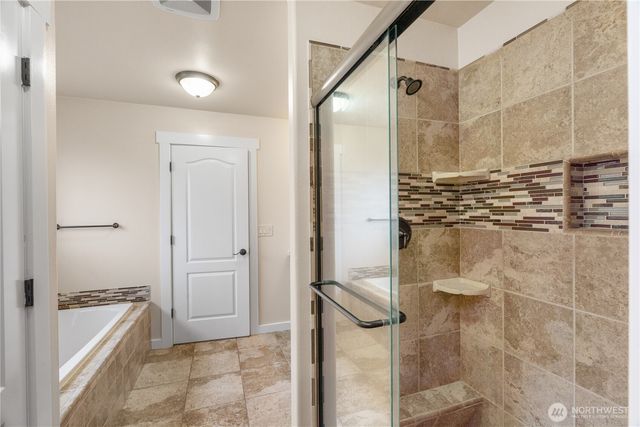 42 Holbrook Lane, Aberdeen, WA 98520