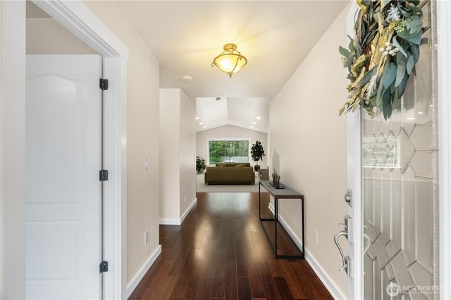 42 Holbrook Lane, Aberdeen, WA 98520