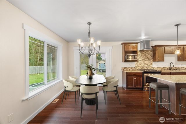 42 Holbrook Lane, Aberdeen, WA 98520